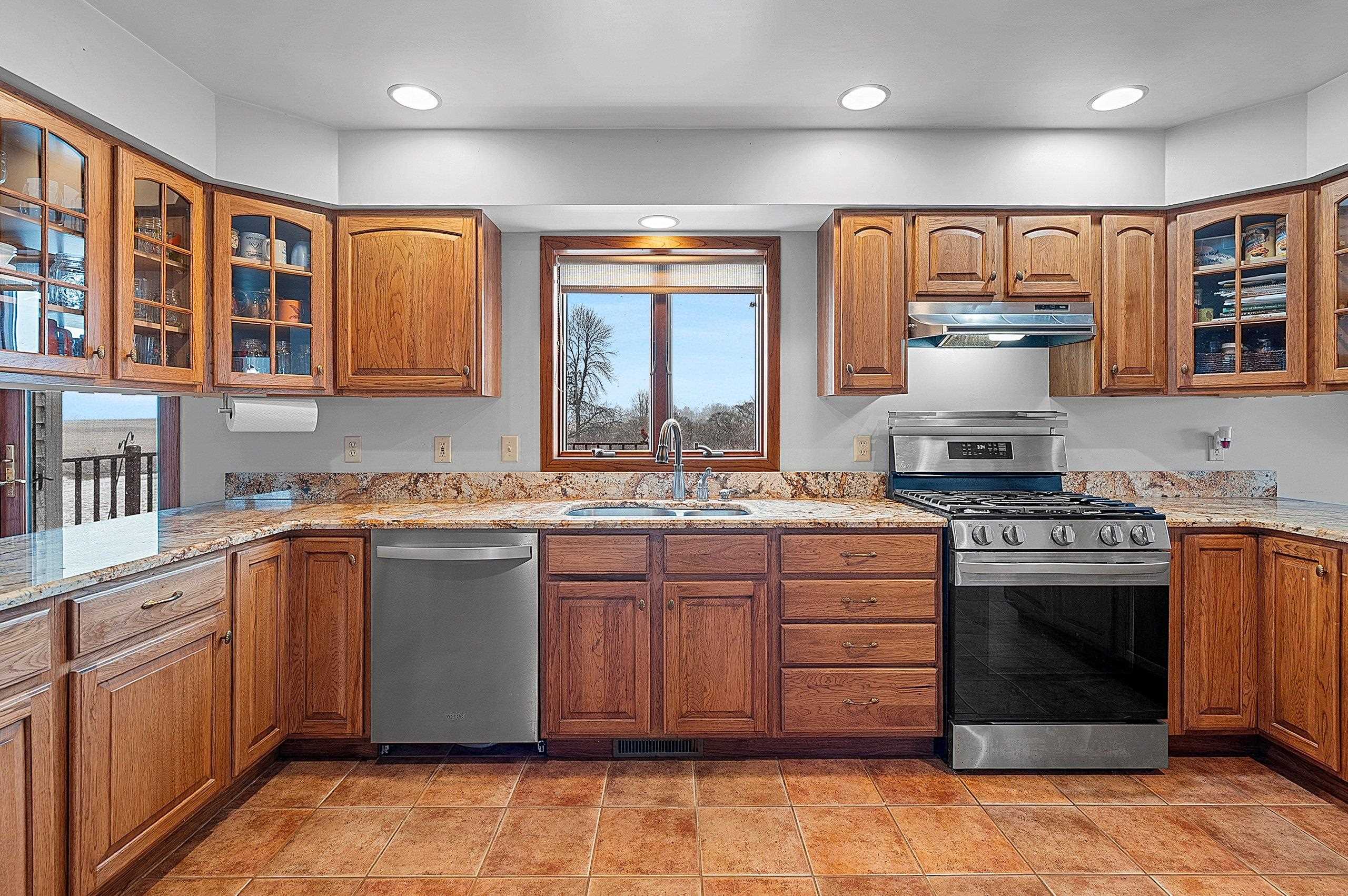 N2729 Lakeshore Road Kewaunee, WI 54216 - Photo 22 of 83