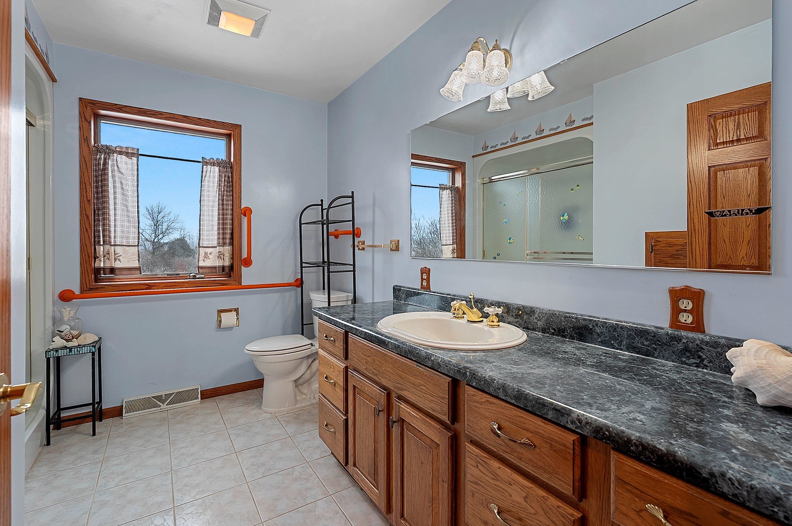 N2729 Lakeshore Road Kewaunee, WI 54216 - Photo 37 of 83