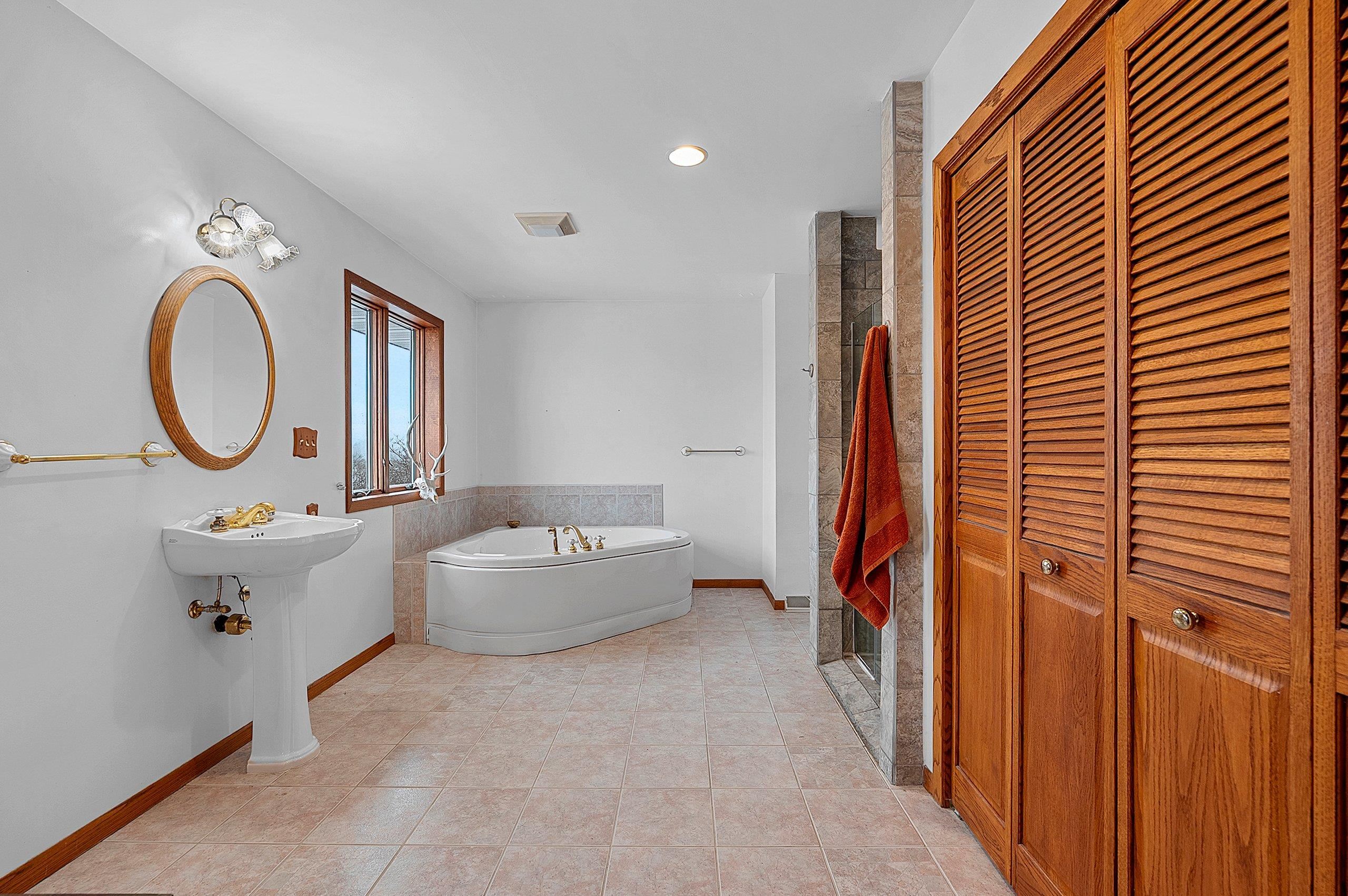 N2729 Lakeshore Road Kewaunee, WI 54216 - Photo 43 of 83