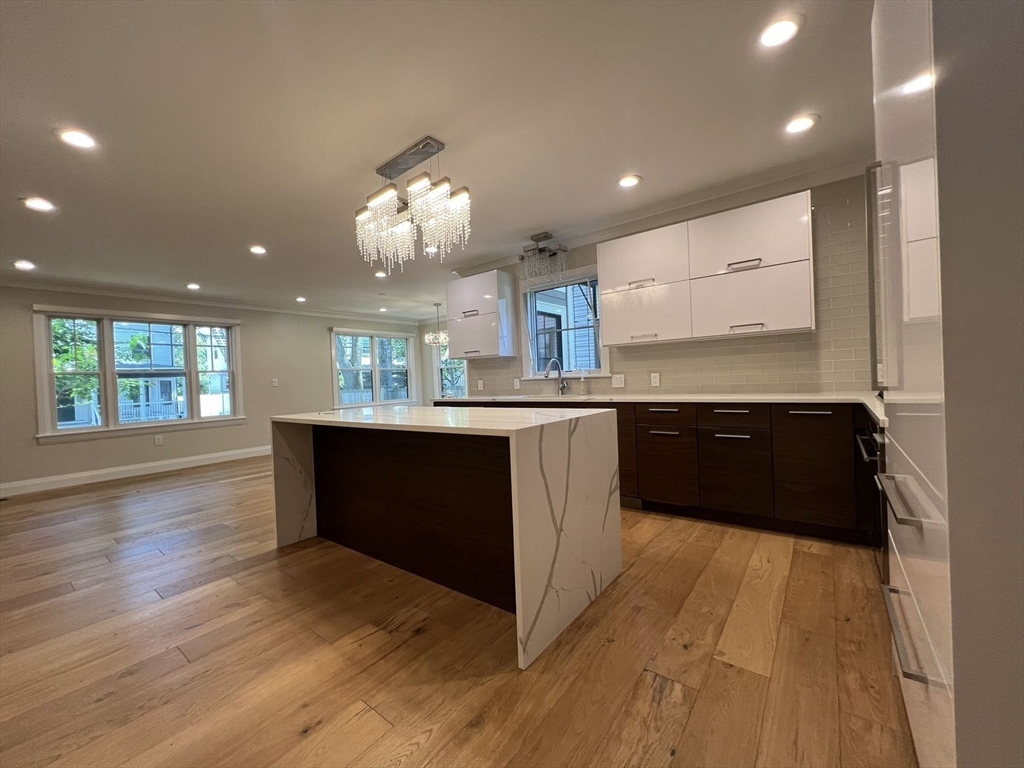 23 Winslow Road, Unit 1 Brookline, MA 02446 - Photo 7 of 27