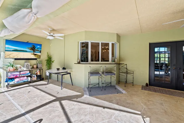 $915,000 | 17352 Valencia Boulevard, Loxahatchee, FL 33470