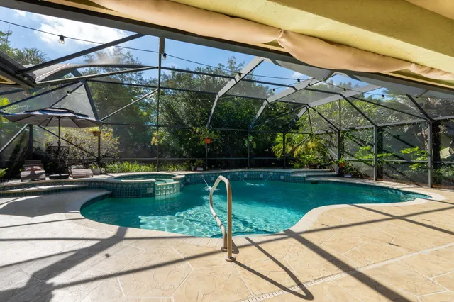 $915,000 | 17352 Valencia Boulevard, Loxahatchee, FL 33470