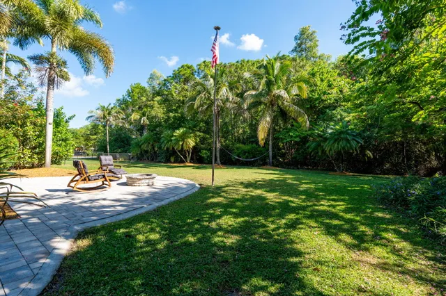 $915,000 | 17352 Valencia Boulevard, Loxahatchee, FL 33470