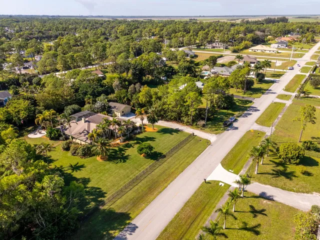 $915,000 | 17352 Valencia Boulevard, Loxahatchee, FL 33470