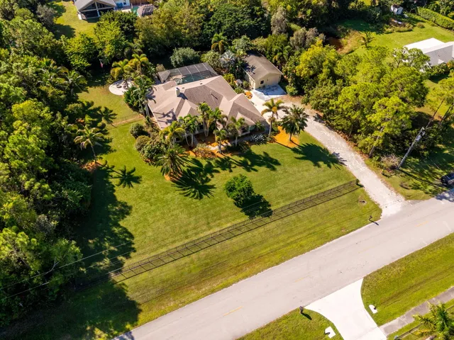$915,000 | 17352 Valencia Boulevard, Loxahatchee, FL 33470