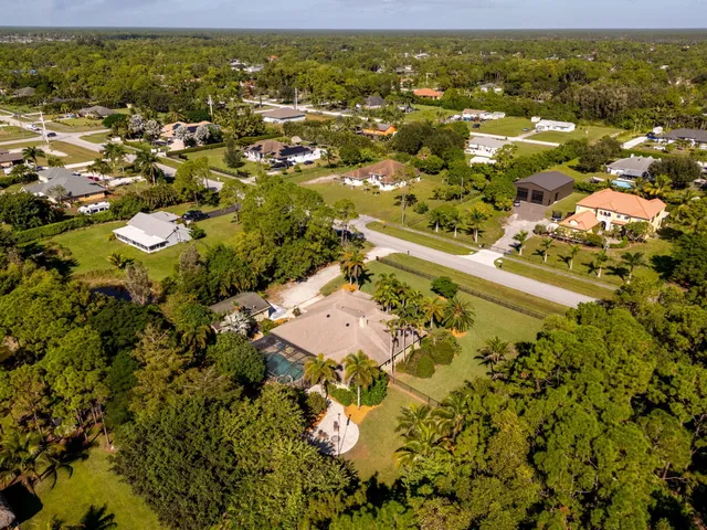 $915,000 | 17352 Valencia Boulevard, Loxahatchee, FL 33470