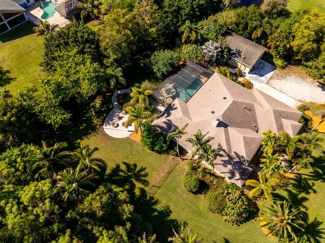 $915,000 | 17352 Valencia Boulevard, Loxahatchee, FL 33470