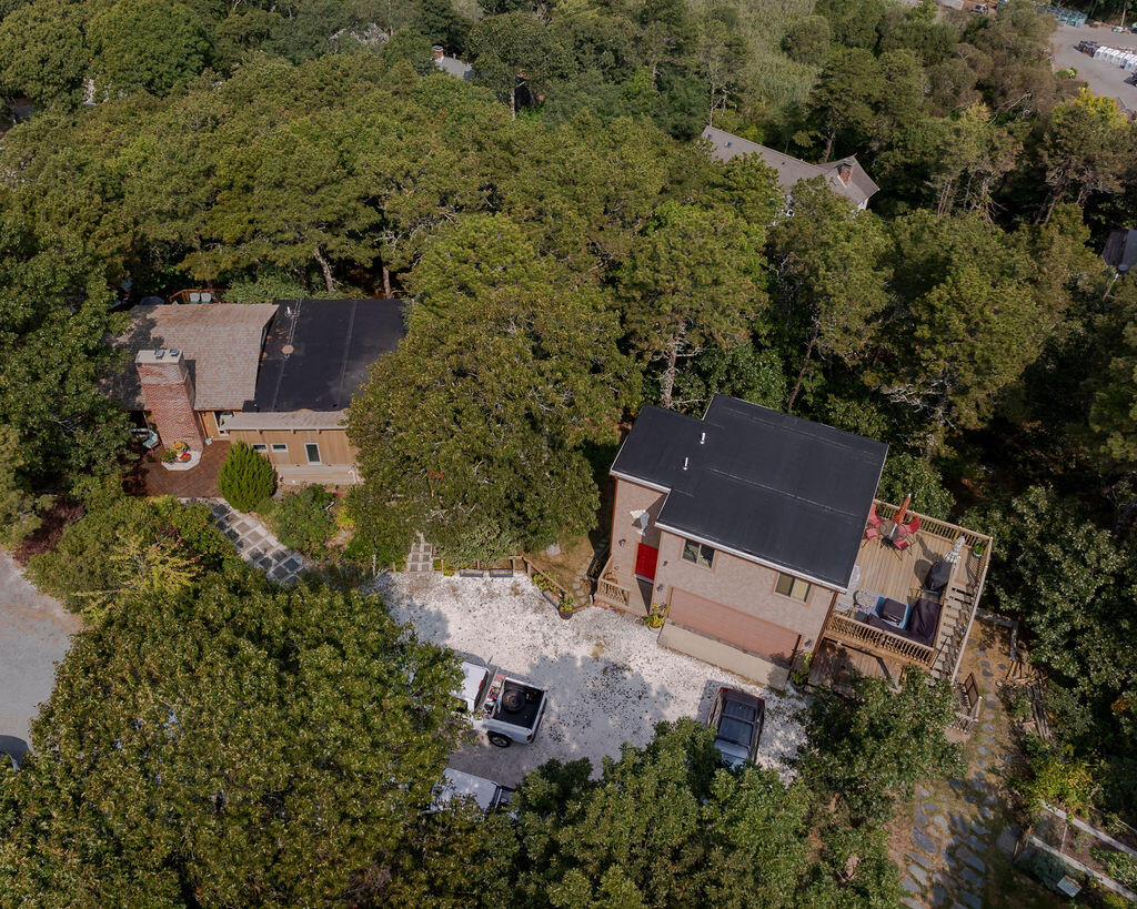 9 Kinnikinnick Road Truro, MA 02666 - Photo 8 of 38 TOP VIEW OF PROPERTY (6)