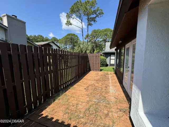 $2,000 | 100 Sea Island Circle, Daytona Beach, FL 32114