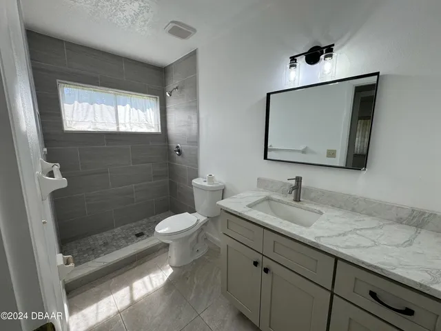 $2,000 | 100 Sea Island Circle, Daytona Beach, FL 32114