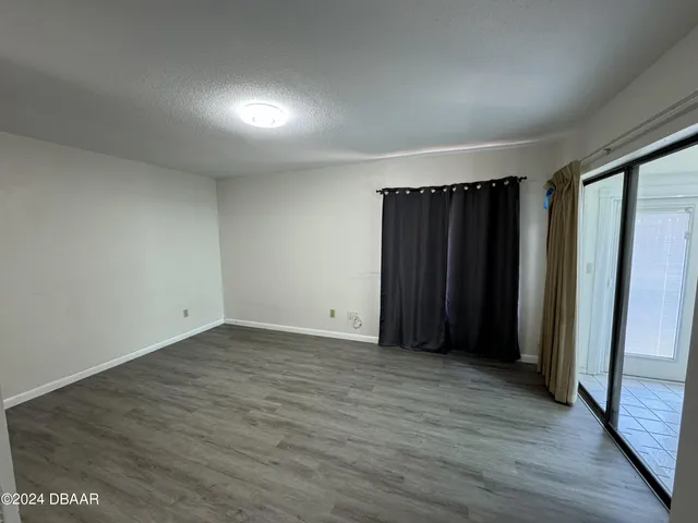 $2,000 | 100 Sea Island Circle, Daytona Beach, FL 32114