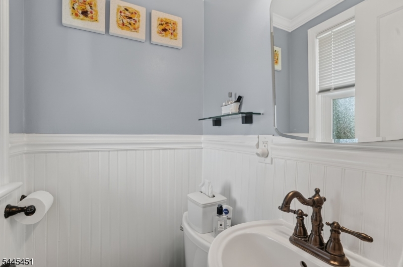 28 Kew Drive Springfield, NJ 07081 - Photo 10 of 29