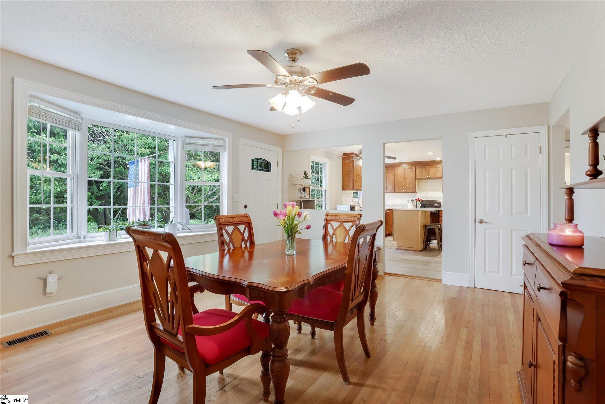 1008 Hampton Road Lyman, SC 29365 - Photo 5 of 32