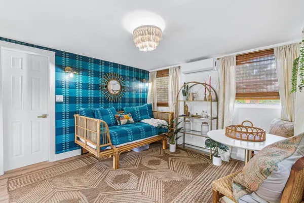 $465,000 | 423 West Ocean Avenue, Lantana, FL 33462