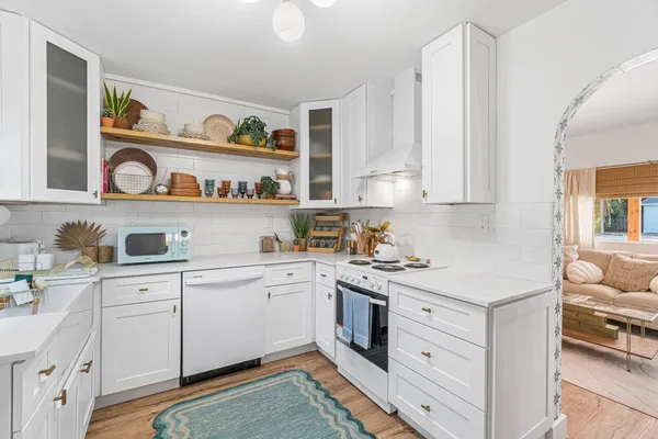 $465,000 | 423 West Ocean Avenue, Lantana, FL 33462