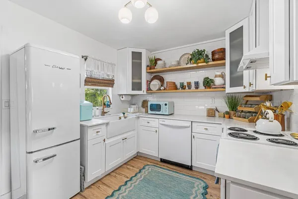 $465,000 | 423 West Ocean Avenue, Lantana, FL 33462