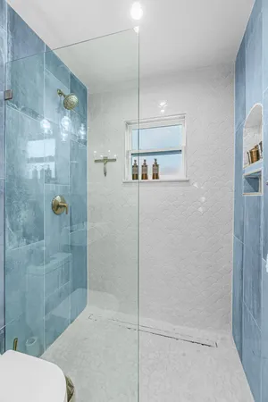 $465,000 | 423 West Ocean Avenue, Lantana, FL 33462