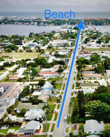 $465,000 | 423 West Ocean Avenue, Lantana, FL 33462