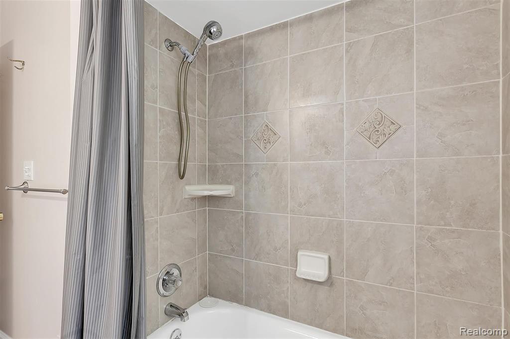 12062 Racine Road Warren, MI 48093 - Photo 29 of 46
