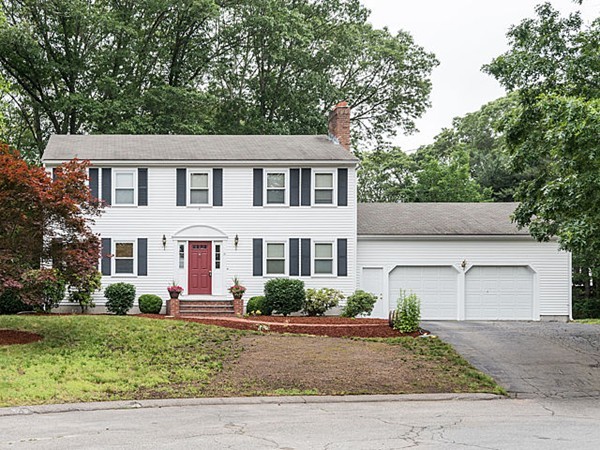 31 Balena Road Attleboro, MA 02703 - Photo 1 of 26