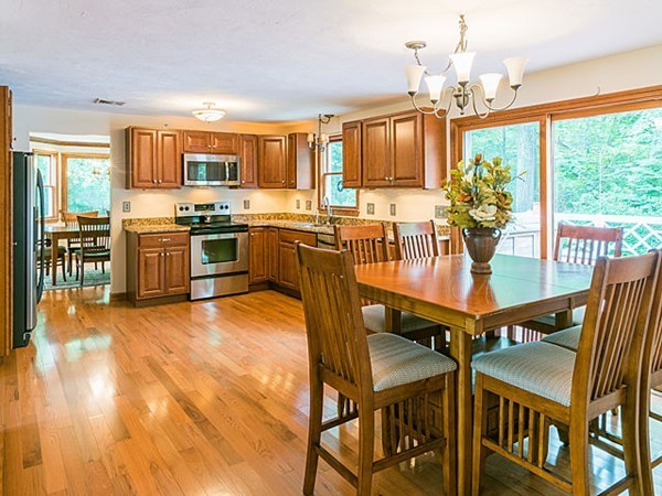 31 Balena Road Attleboro, MA 02703 - Photo 2 of 26