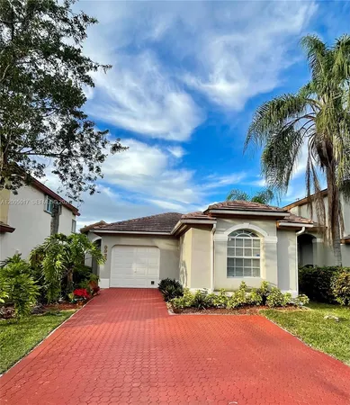$3,700 | 9929 Northwest 29th Terrace, Doral, FL 33172