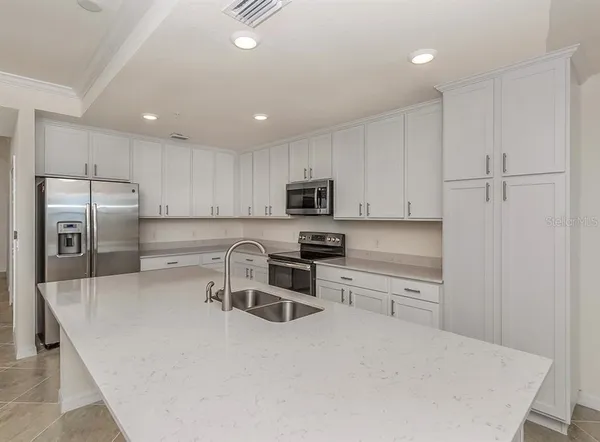 $2,450 | 920 Tidewater Shores Loop, Unit 307, Bradenton, FL 34208