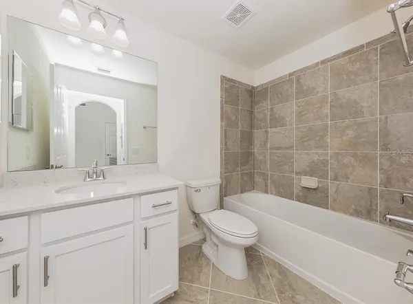 $2,450 | 920 Tidewater Shores Loop, Unit 307, Bradenton, FL 34208