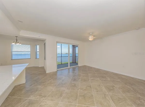 $2,450 | 920 Tidewater Shores Loop, Unit 307, Bradenton, FL 34208