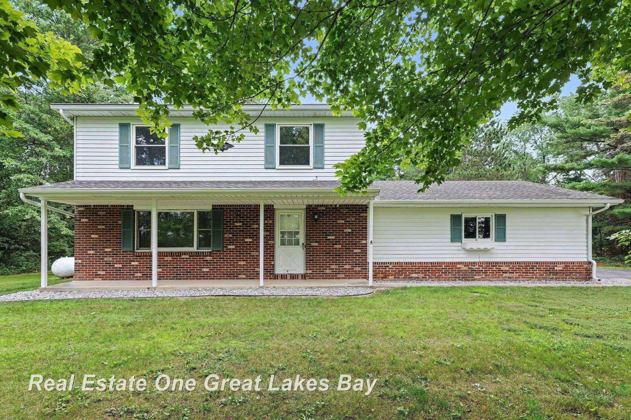2289 South Brennan Road Hemlock, MI 48626 - Photo 1 of 37 Gallery Image 1