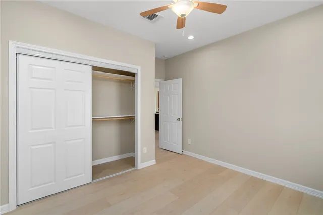 $385,000 | 4654 North Teague Street, Rosharon, TX 77583