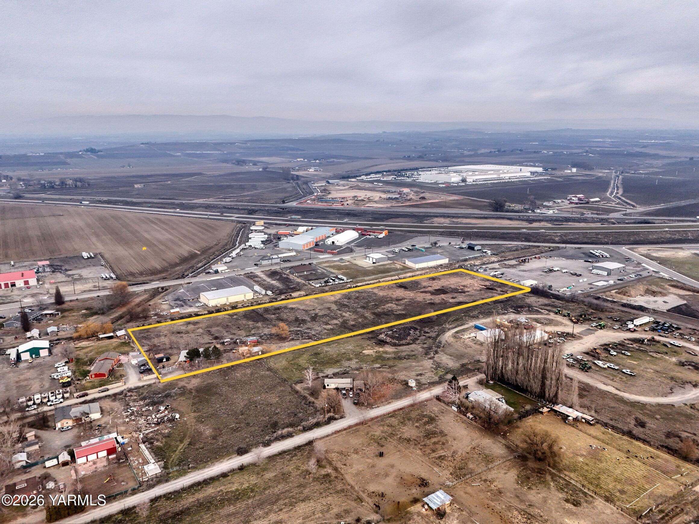 1383 Puterbaugh Road Grandview, WA 98930 - Photo 18 of 19 a view of a city