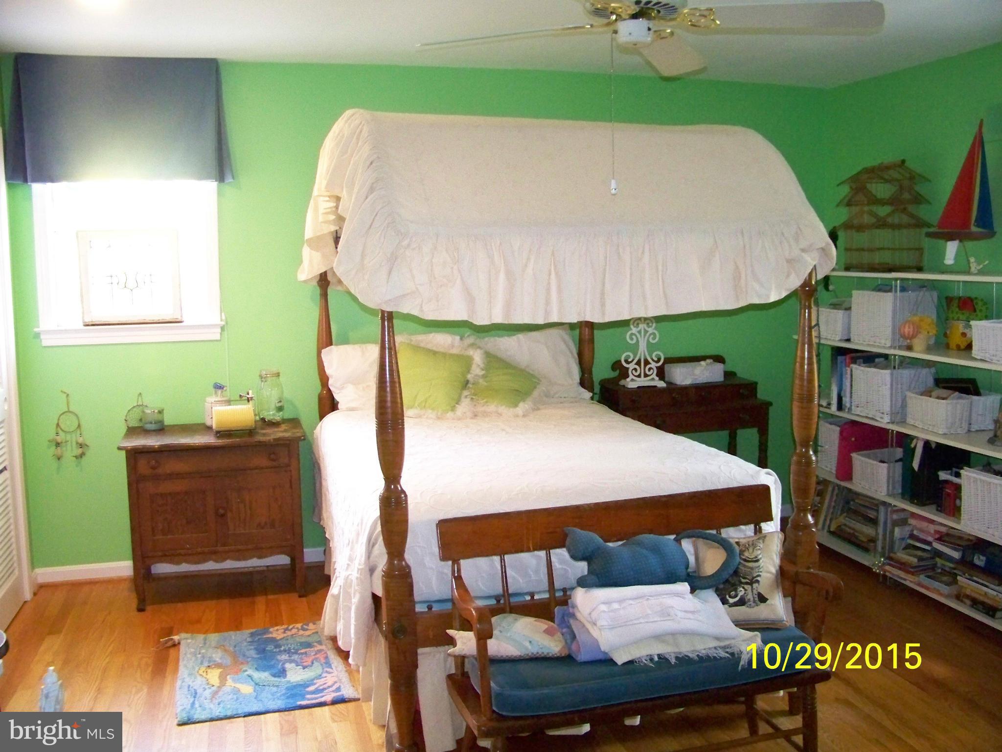7701 Groton Road Bethesda, MD 20817 - Photo 10 of 17 Bedroom