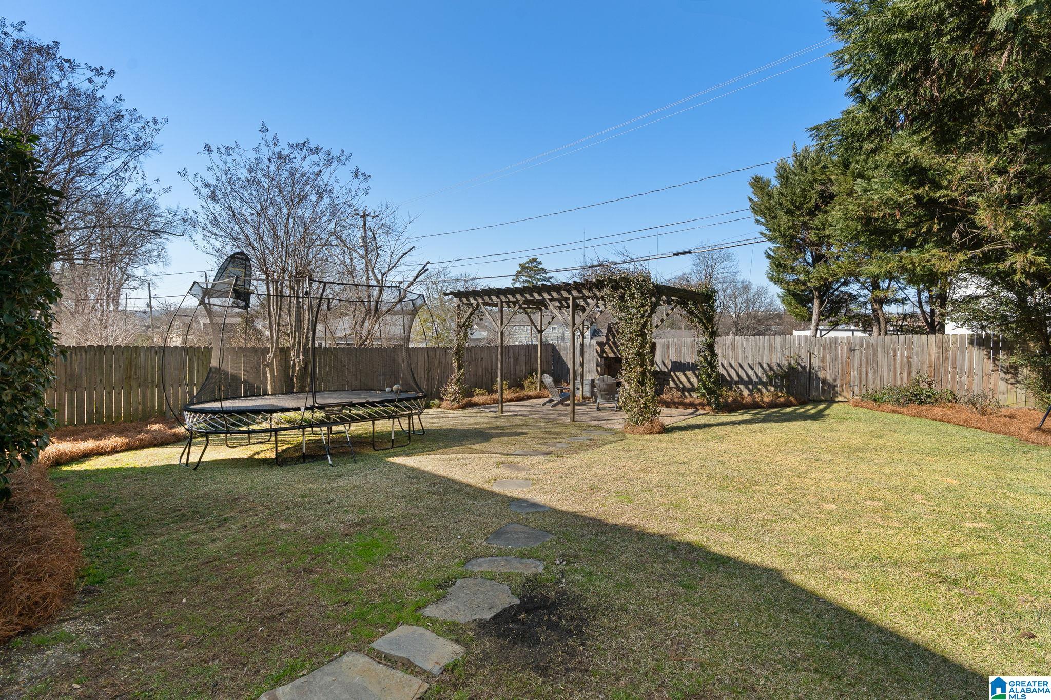 1852 Lancaster Road Birmingham, AL 35209 - Photo 40 of 54