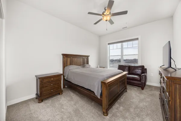 $529,900 | 9610 North Centennial Drive, Unit 412, Munster, IN 46321