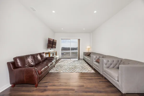 $529,900 | 9610 North Centennial Drive, Unit 412, Munster, IN 46321