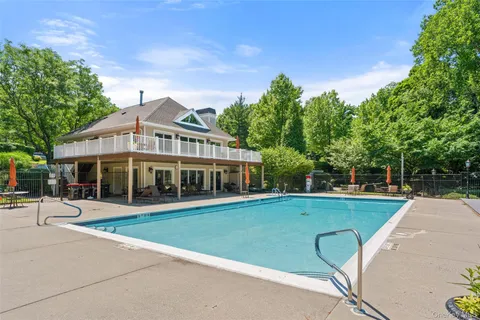 $1,095,000 | 1 Deerfoot Lane, Yonkers, NY 10710