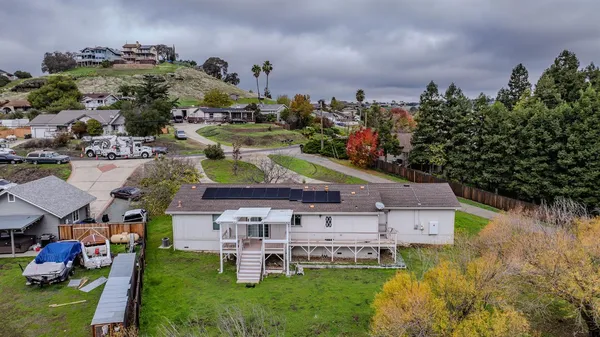 $375,000 | 4134 Lakeview Drive, Ione, CA 95640