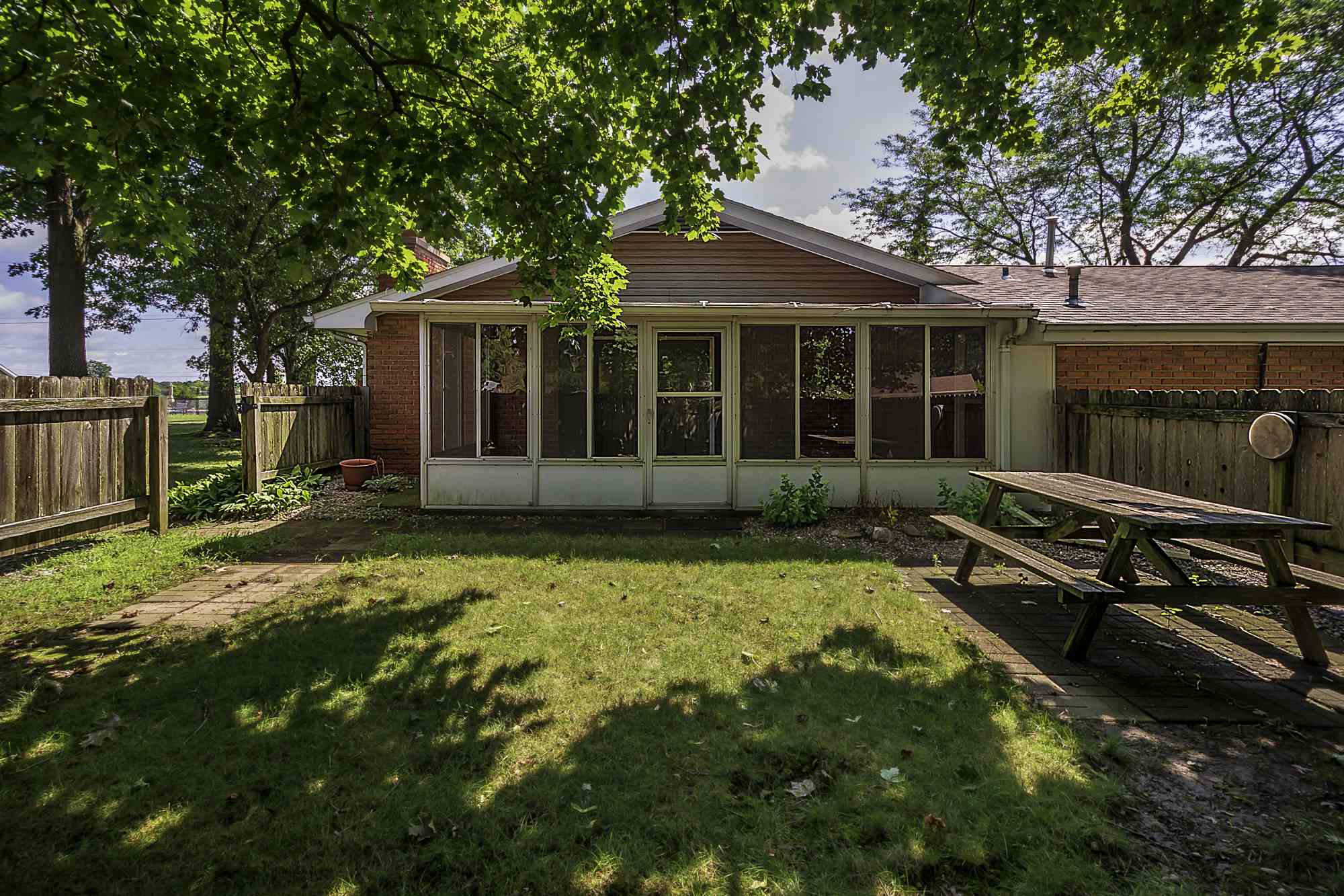 102 Worth Road Auburn, IN 46706 - Photo 29 of 32 Gallery Image 29