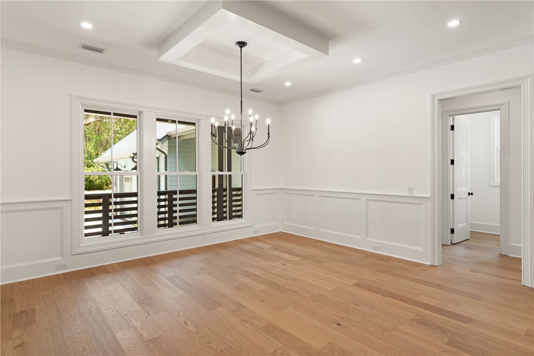 111 Stillwater Drive St. Simons Island, GA 31522 - Photo 6 of 51 dining room
