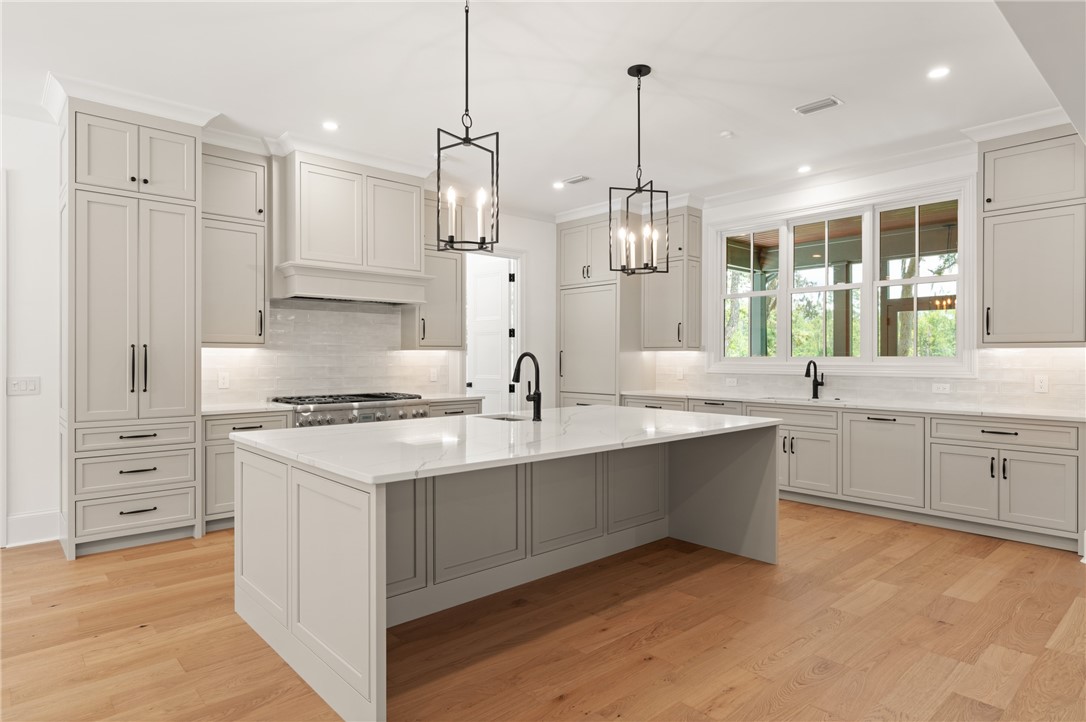 111 Stillwater Drive St. Simons Island, GA 31522 - Photo 8 of 51 kitchen