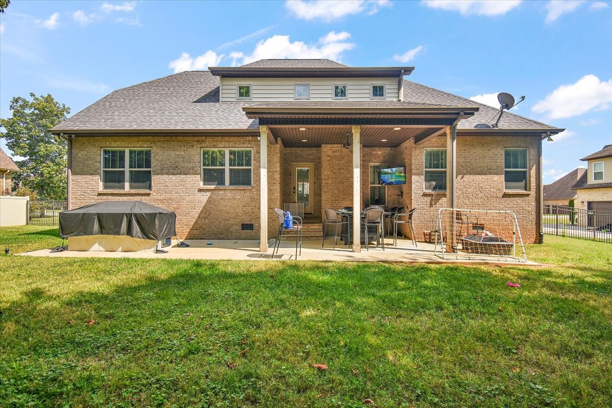 525 Piccadilly Drive Murfreesboro, TN 37128 - Photo 41 of 44 front view of a house with a yard