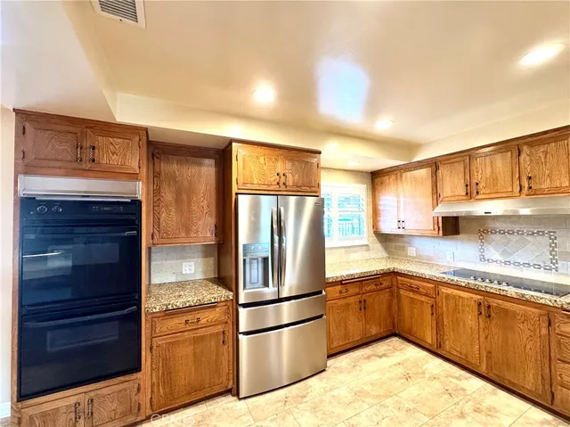 $3,875 | 320 Teasdale Drive, Claremont, CA 91711