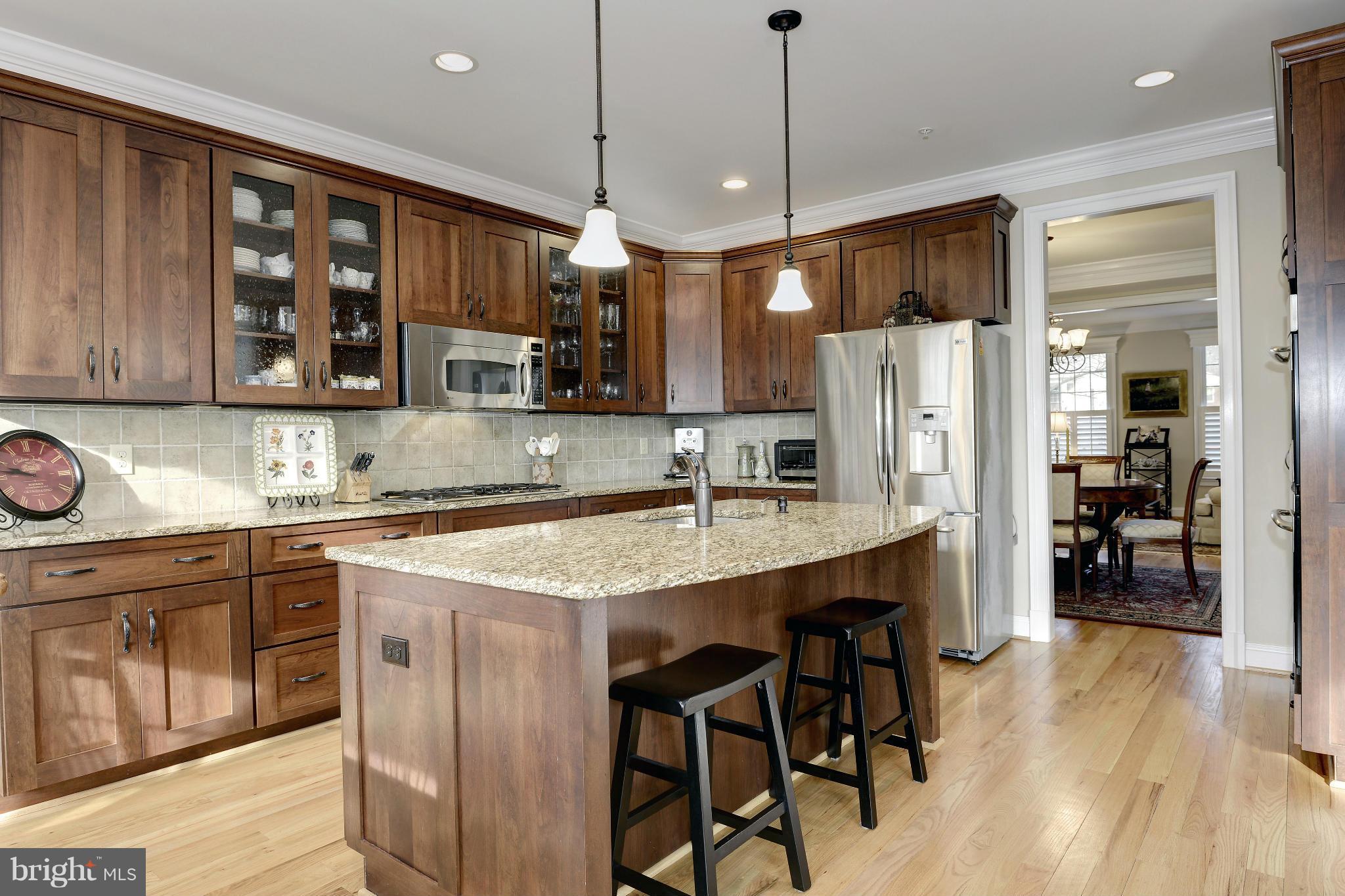 6002 Wilmett Road Bethesda, MD 20817 - Photo 7 of 30 Gourmet Kitchen