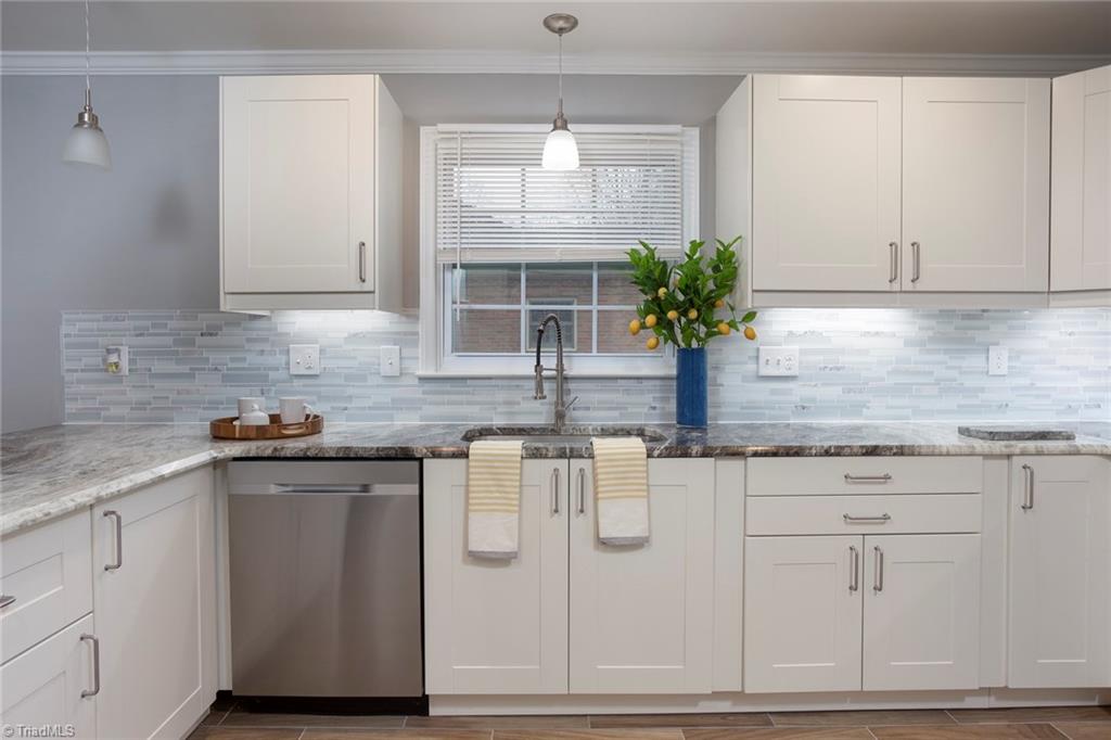 3271 Polo Road Northwest Winston-Salem, NC 27106 - Photo 11 of 30 Gallery Image 11
