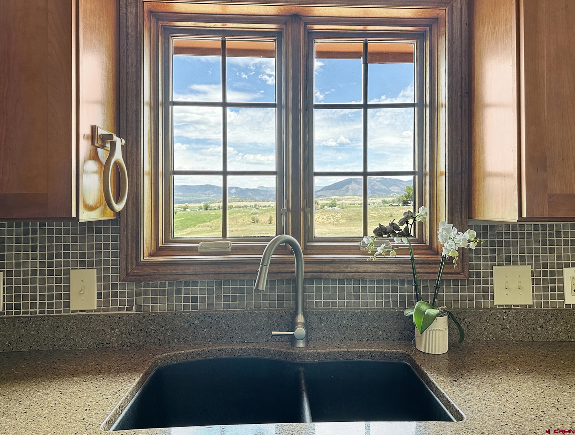 11253 Crawford Road Paonia, CO 81428 - Photo 15 of 44 a bathroom with a bathtub