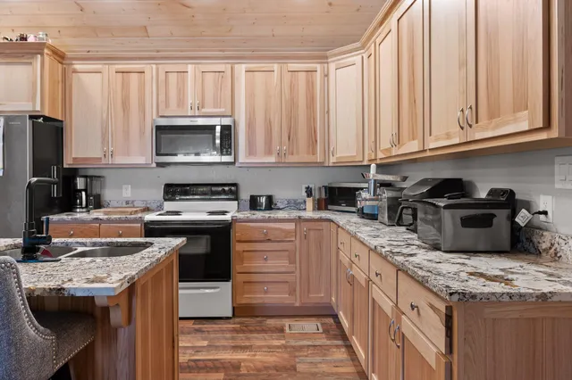 $500,000 | 76 Forest View Lane, Dunlap, TN 37327