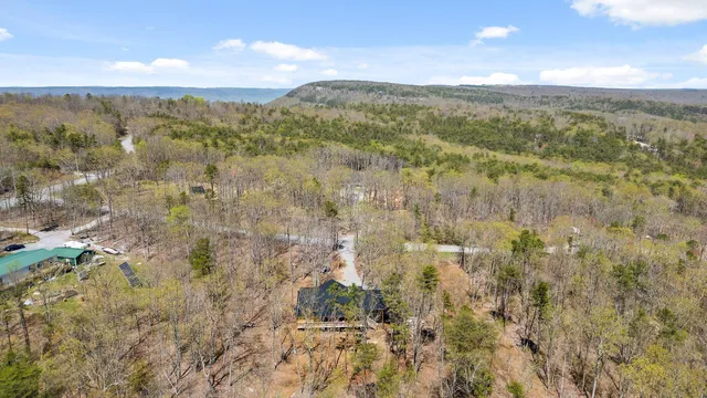 $500,000 | 76 Forest View Lane, Dunlap, TN 37327