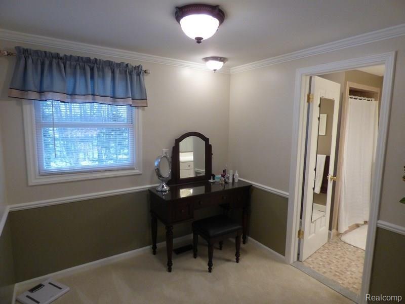 4873 Jewell Road Howell, MI 48843 - Photo 19 of 32 P1010042.jpg