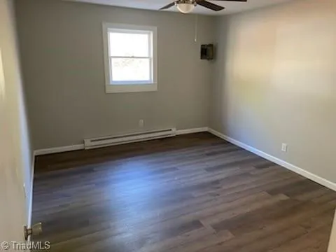 $920 | 1471 East US Highway 52 South, Unit 3, Pilot Mountain, NC 27041